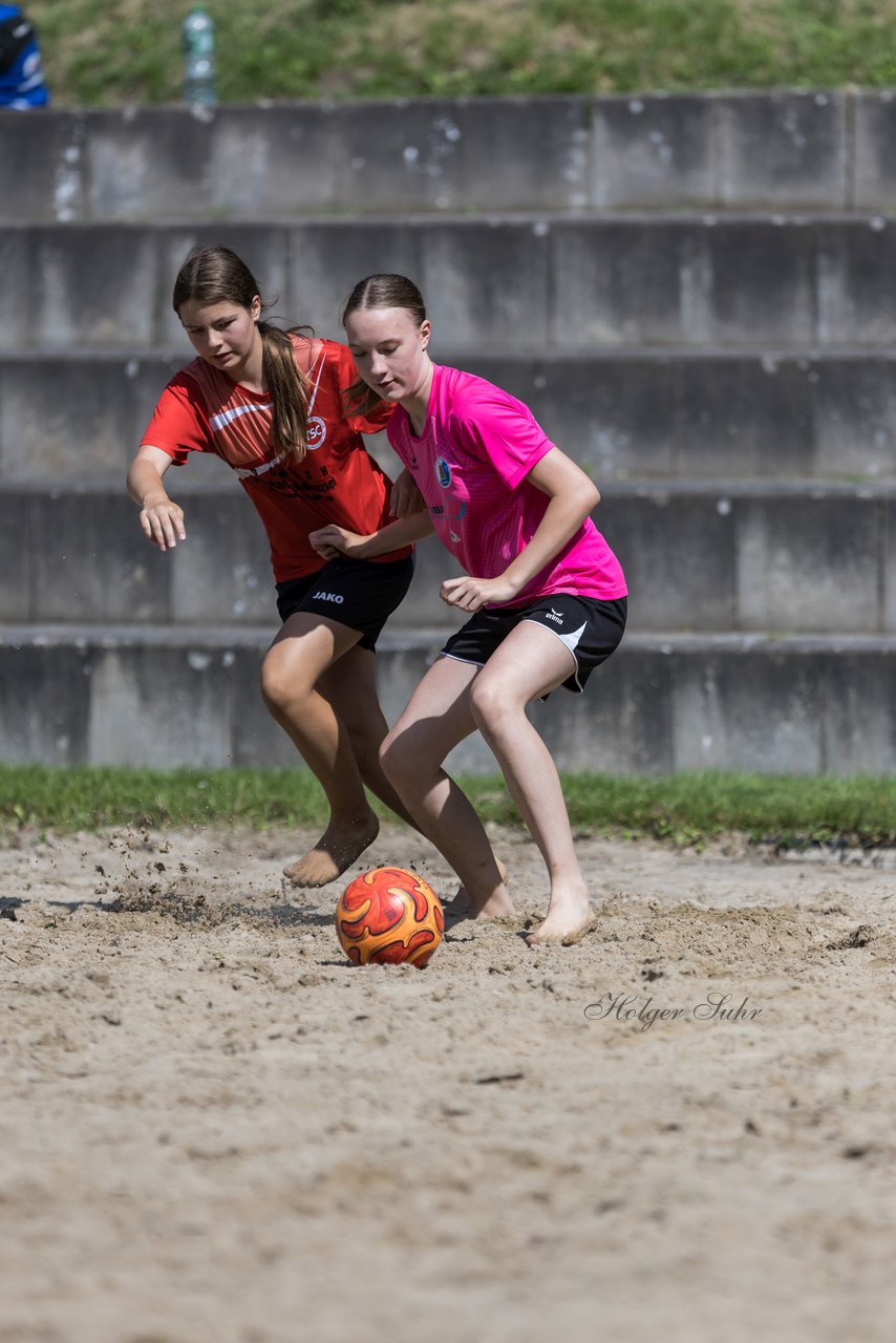 Bild 82 - wBJ/wCJ Beachsoccer Cup